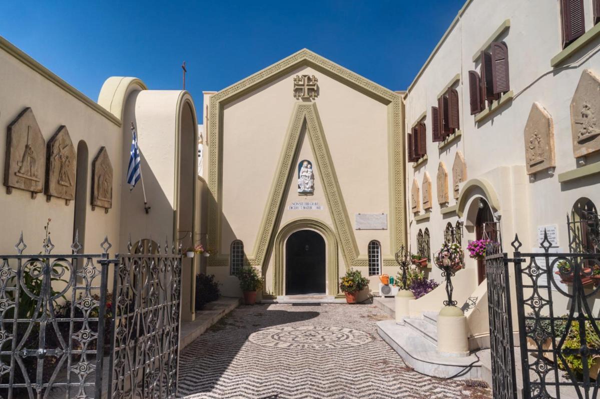 "Tete A Tete" Lux Apart In The Most Beautiful Street Of Town Rhodes City Exterior foto
